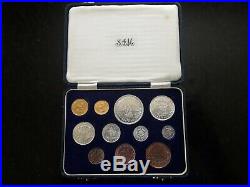 1952 South Africa 300th Anniversary Set Set Has Gold And Silver Coins